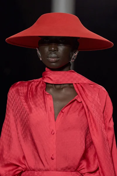 Look 62